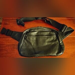 Guardian Leather Crossbody